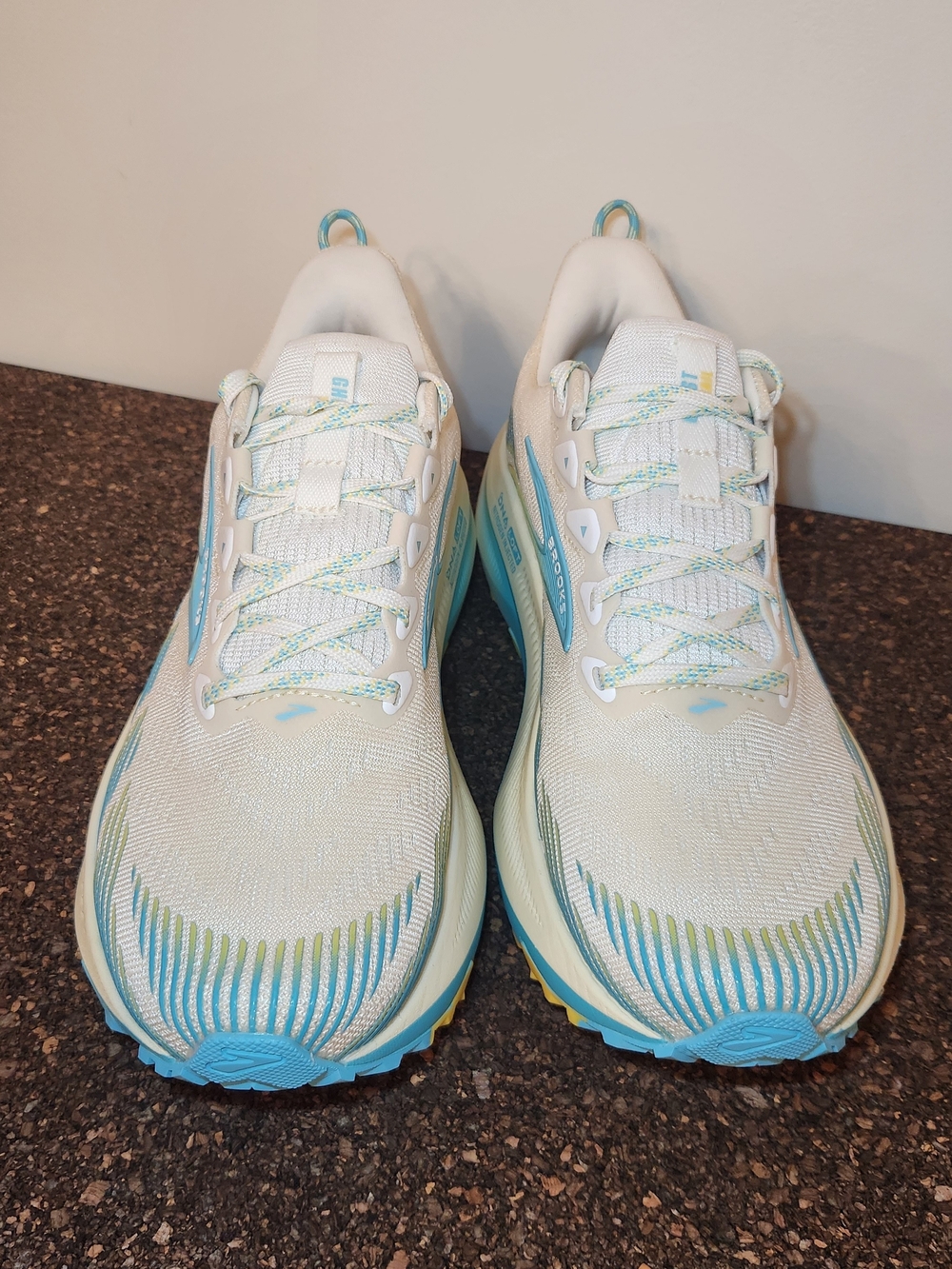 Brooks Ghost Trail Running Shoes Womens Size 8 - Picture 6 of 10